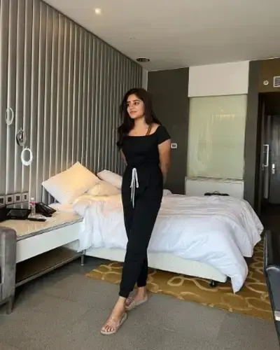 Call Girls Richmond Town Cash On Delivery